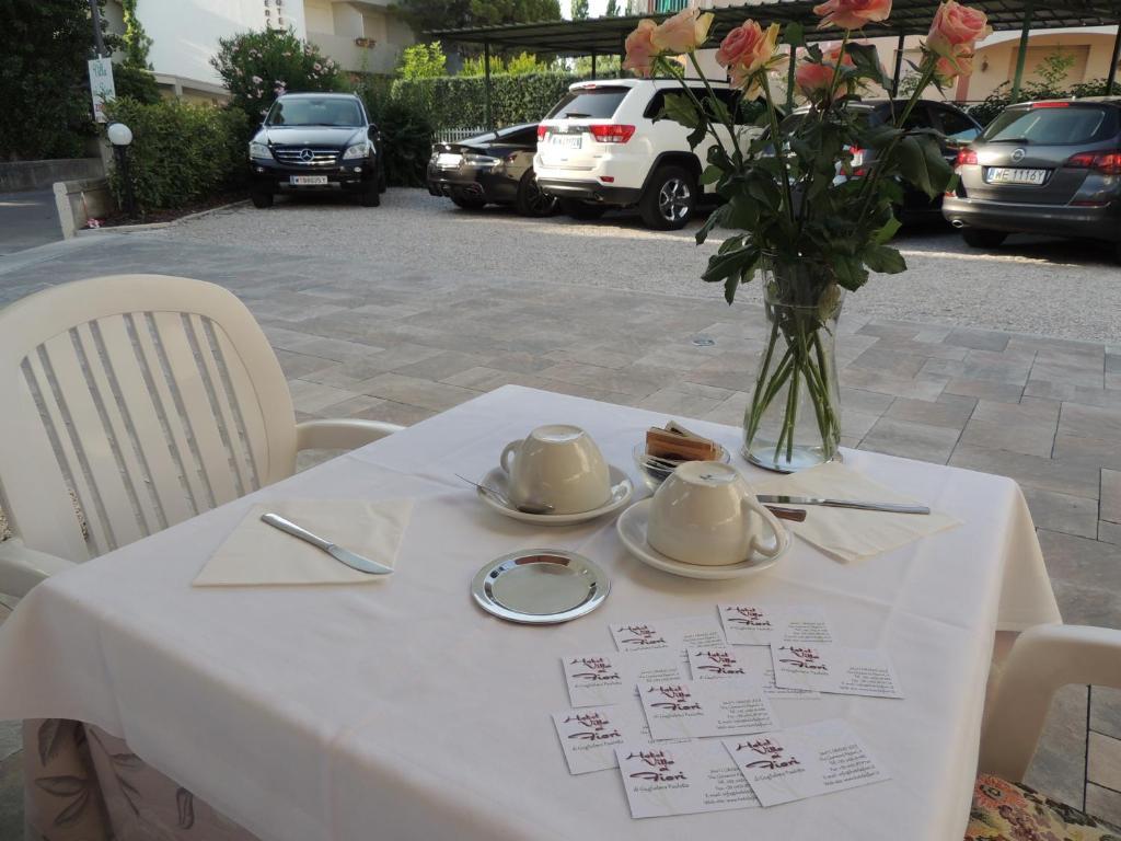 Hotel Ai Fiori Grado Luaran gambar